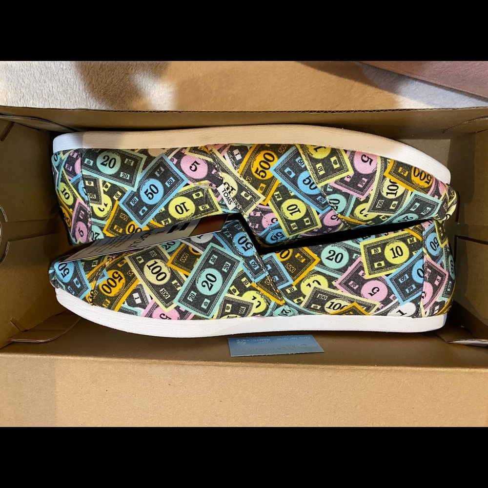 Monopoly Money Toms Women’s 7.5
